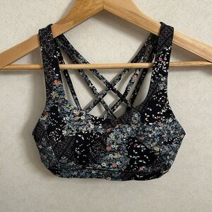 Lululemon free to be bra size 4